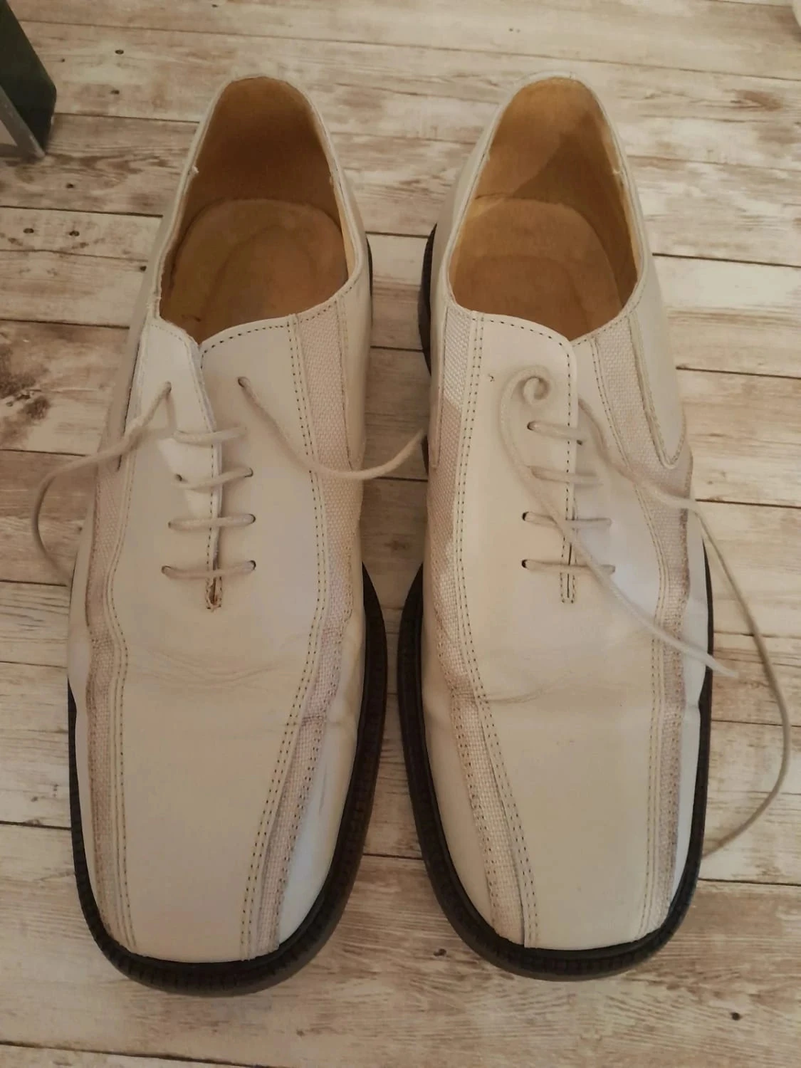 Chaussures à lacets, couleur crème toutes en cuir, Pointure 40